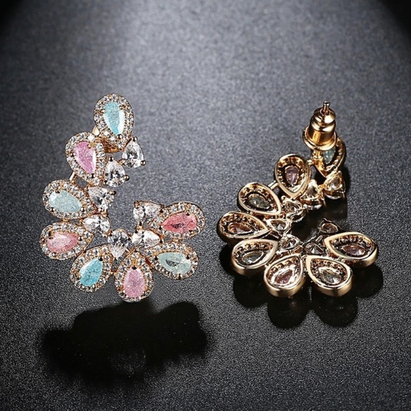 Swarovski Crystals The Serana Pastel Earrings - Picture 4 of 5